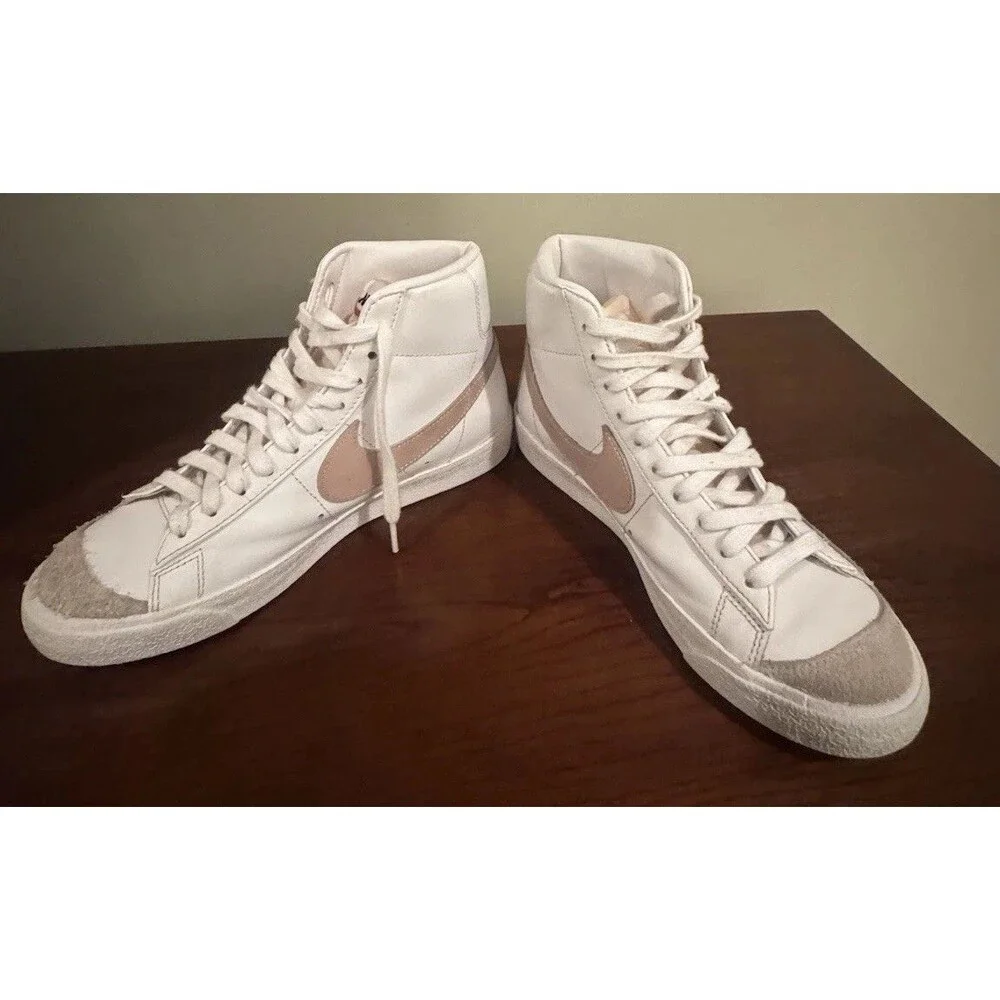 Nike Blazer Mid Unisex Adults White and Beige Mid Top Lace Up Trainers